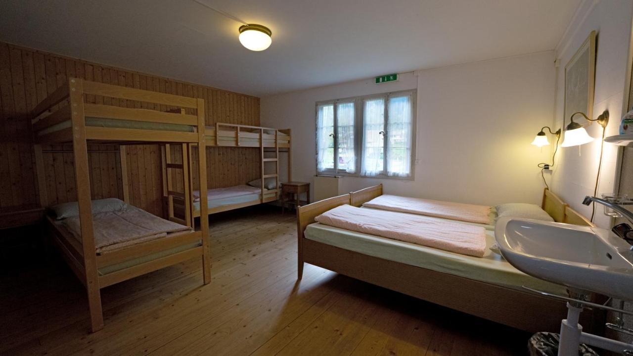 Leissigen Youth Hostel Exteriör bild